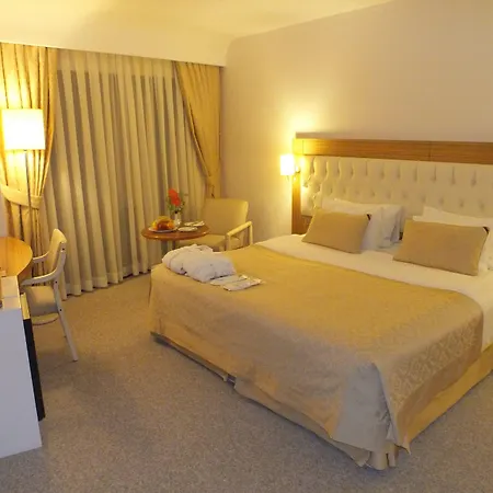 Park Royal Hotel 4*