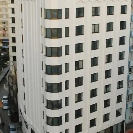 Park Royal 4*